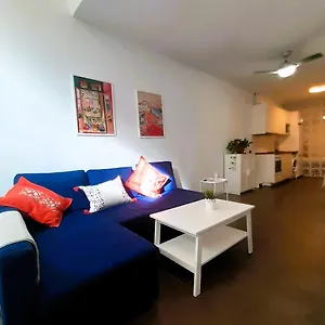 la-caramba-amplio-apartamento-en-la-playa.1costadelsol.com/
